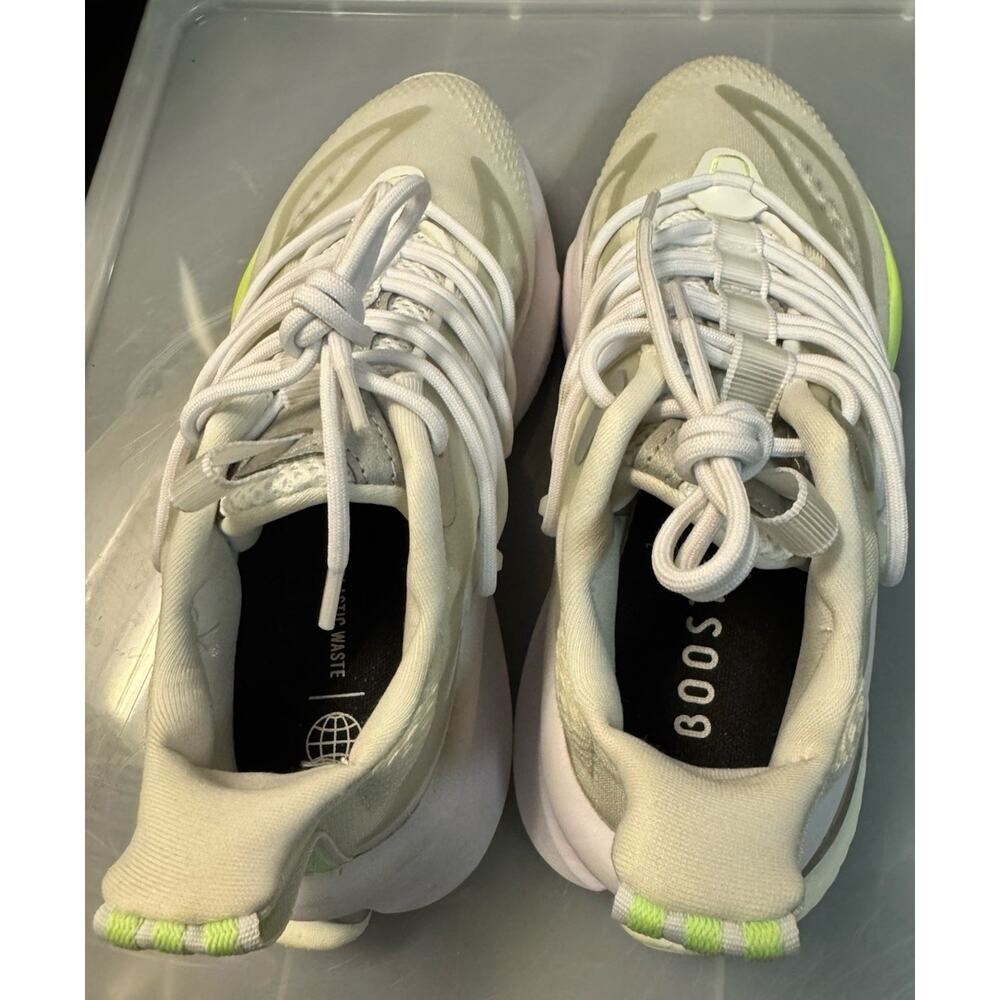 Adidas AlphaBoost V1 Running Shoes Womens Sz 7 White Green Spark IG3727 Sneakers